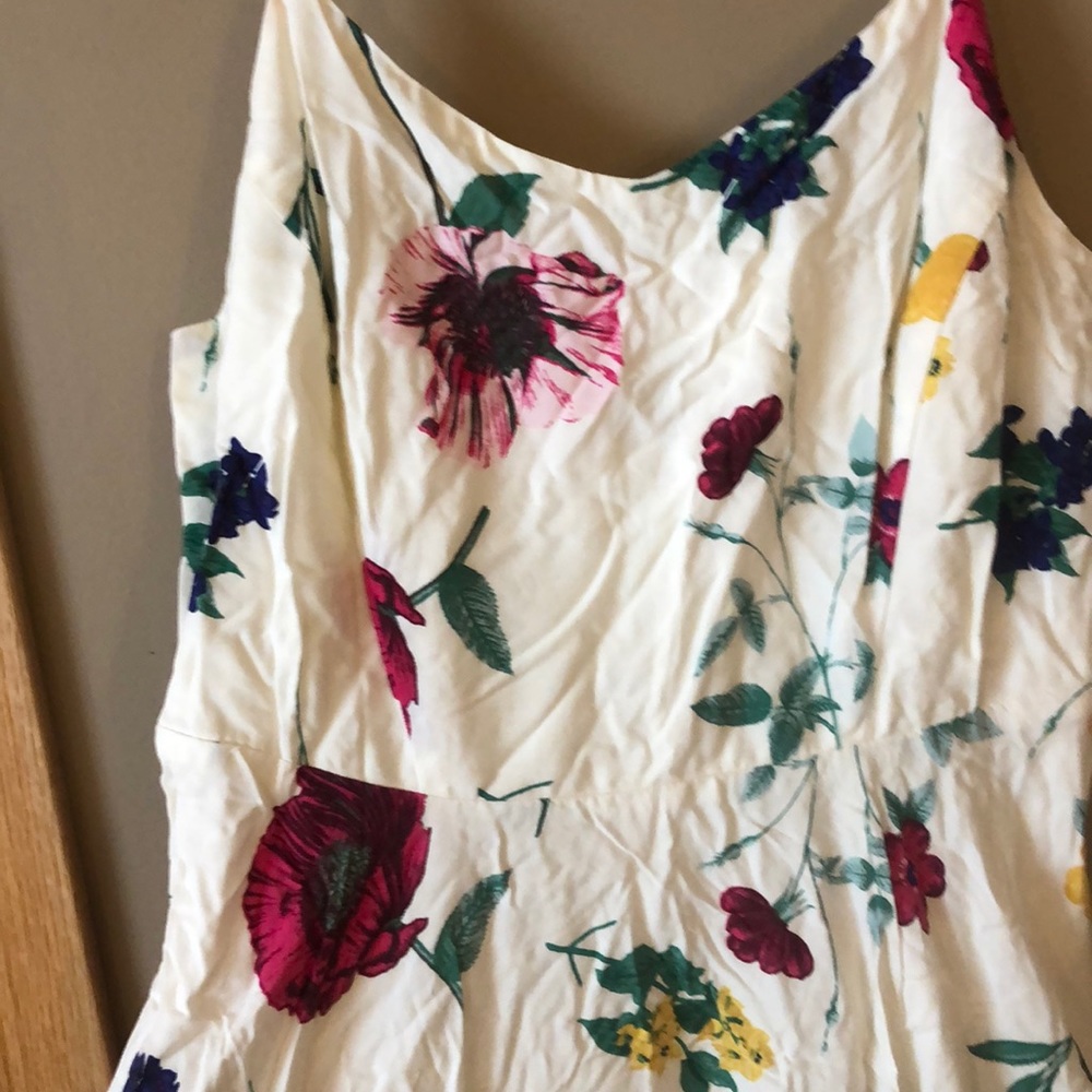 Dress - Picture 2 of 2